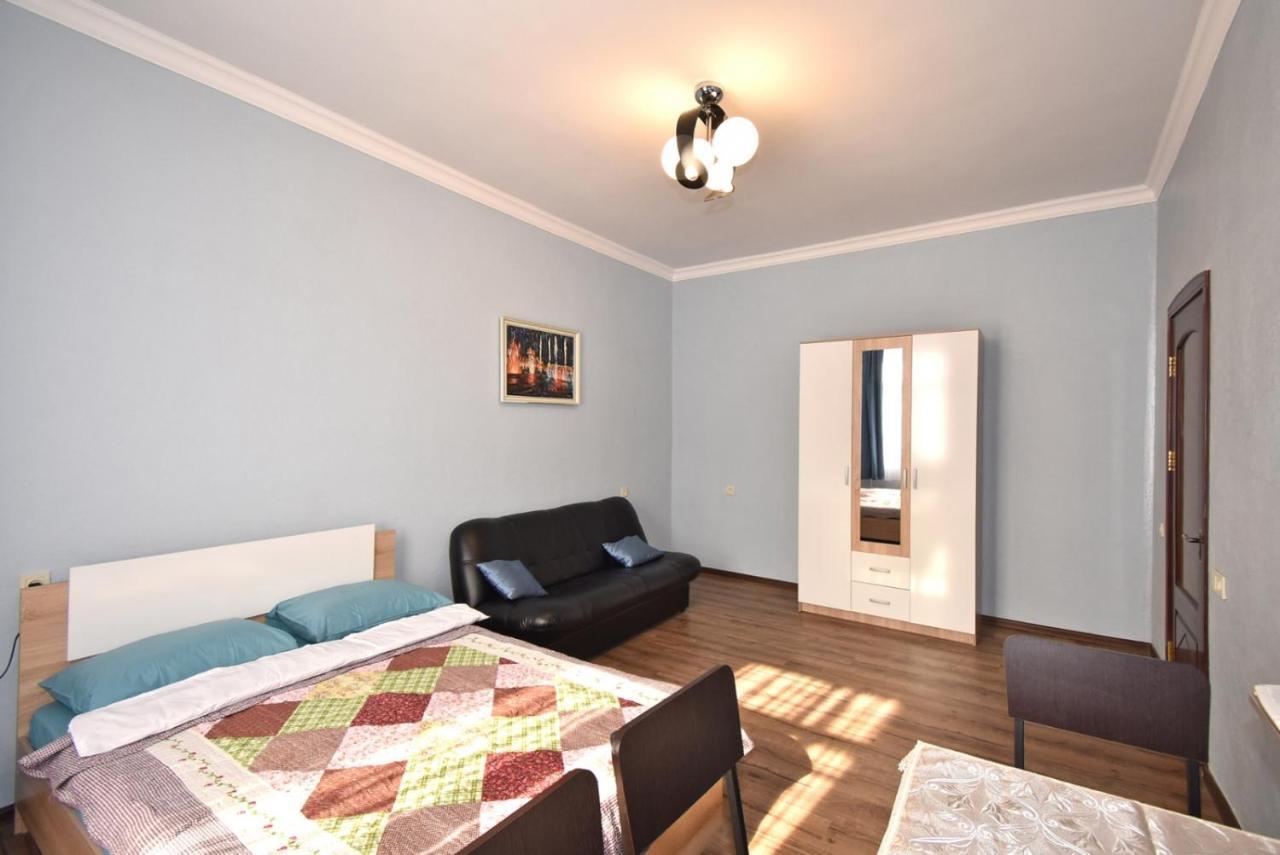 Apartment Near Sasundci Davit Metro Station Erévan Extérieur photo