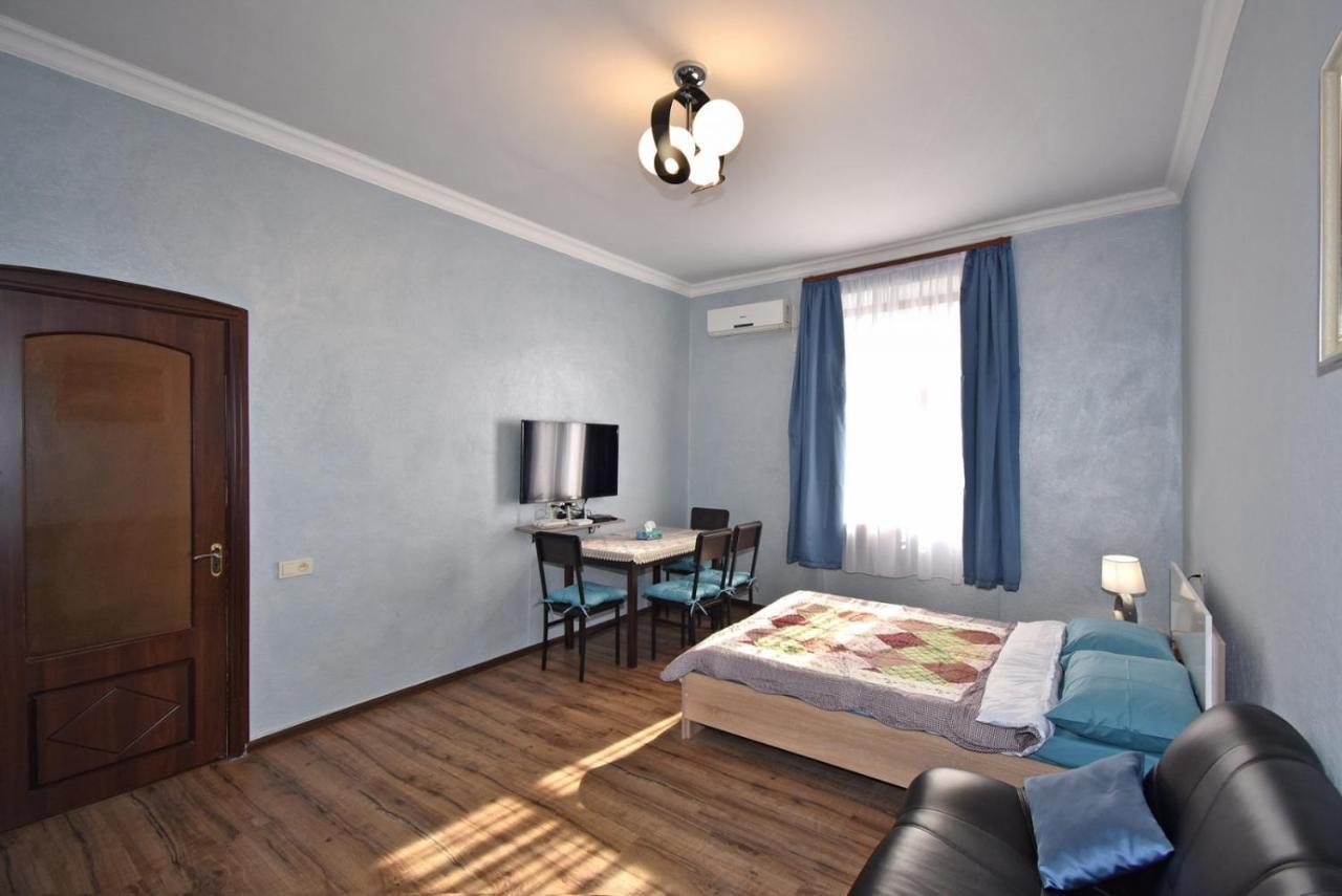 Apartment Near Sasundci Davit Metro Station Erévan Extérieur photo